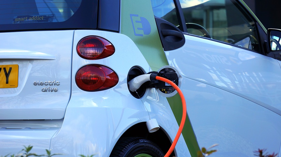 Electric Cars Could Come Sooner (maybe)